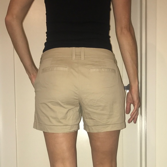 NWT • OLD NAVY KHAKI SHORTS - Picture 4 of 5
